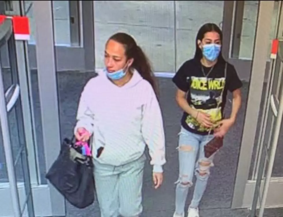 Wenatchee Police Looking For Suspects in Car Break-ins, Credit Card Theft