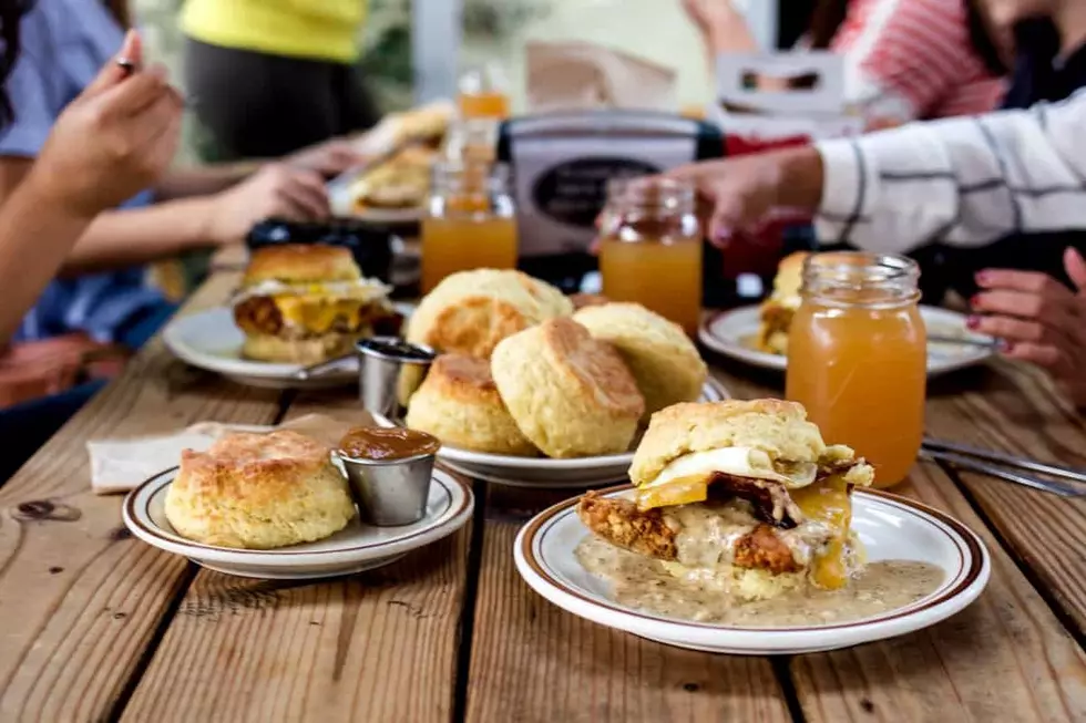 Must-Try: The Top 3 Pacific Northwest’s Diners, Drive-Ins & Dives